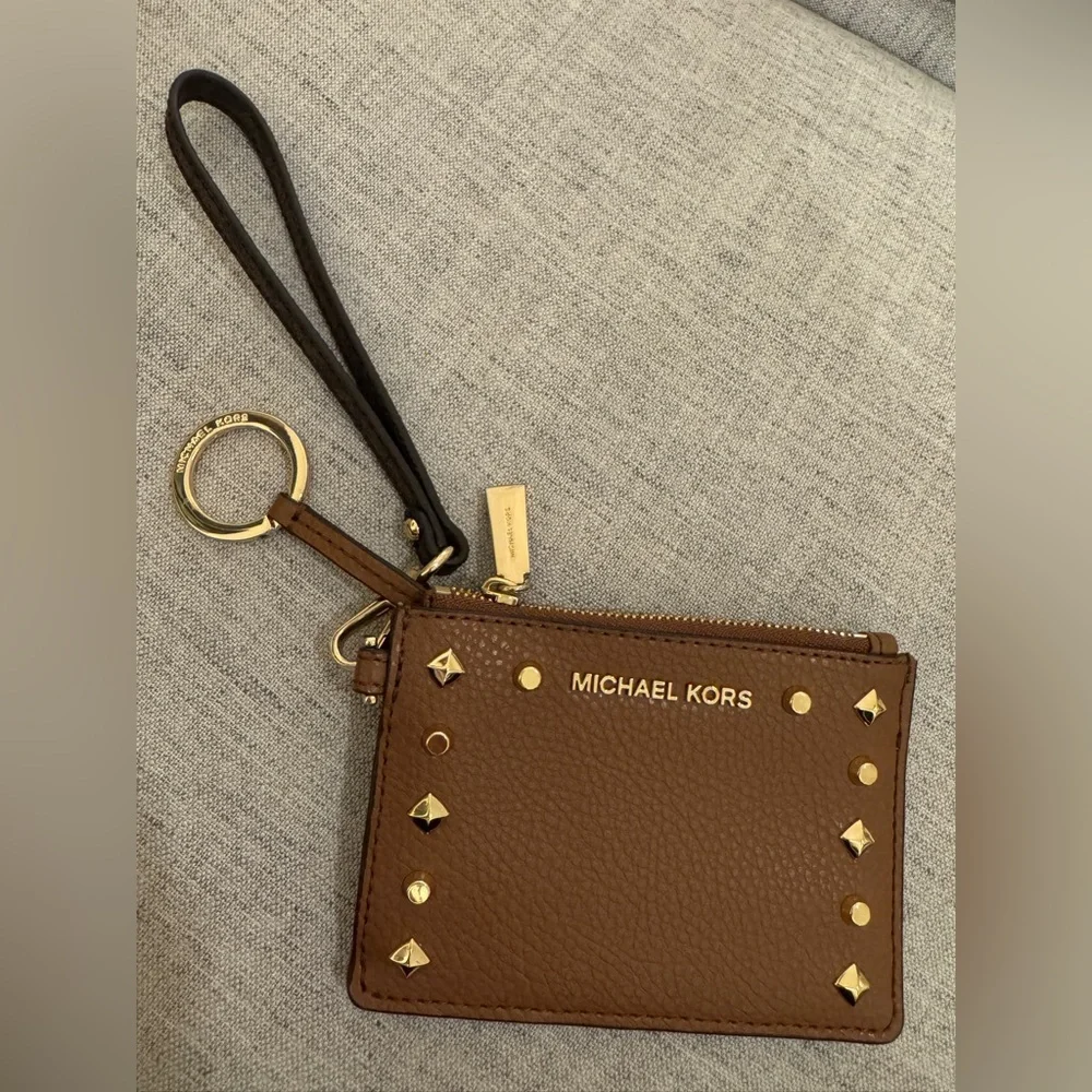 Michael Kors Studded Jet Set Wristlet wallet gold key ring logo print Tan Brown - Picture 1 of 7